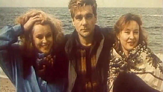 Лариса Шахворостова, Сергей Маковецкий и Лариса Удовиченко в фильме "Ребенок к ноябрю"