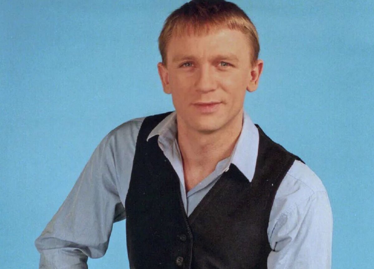 Джеймс Бонд