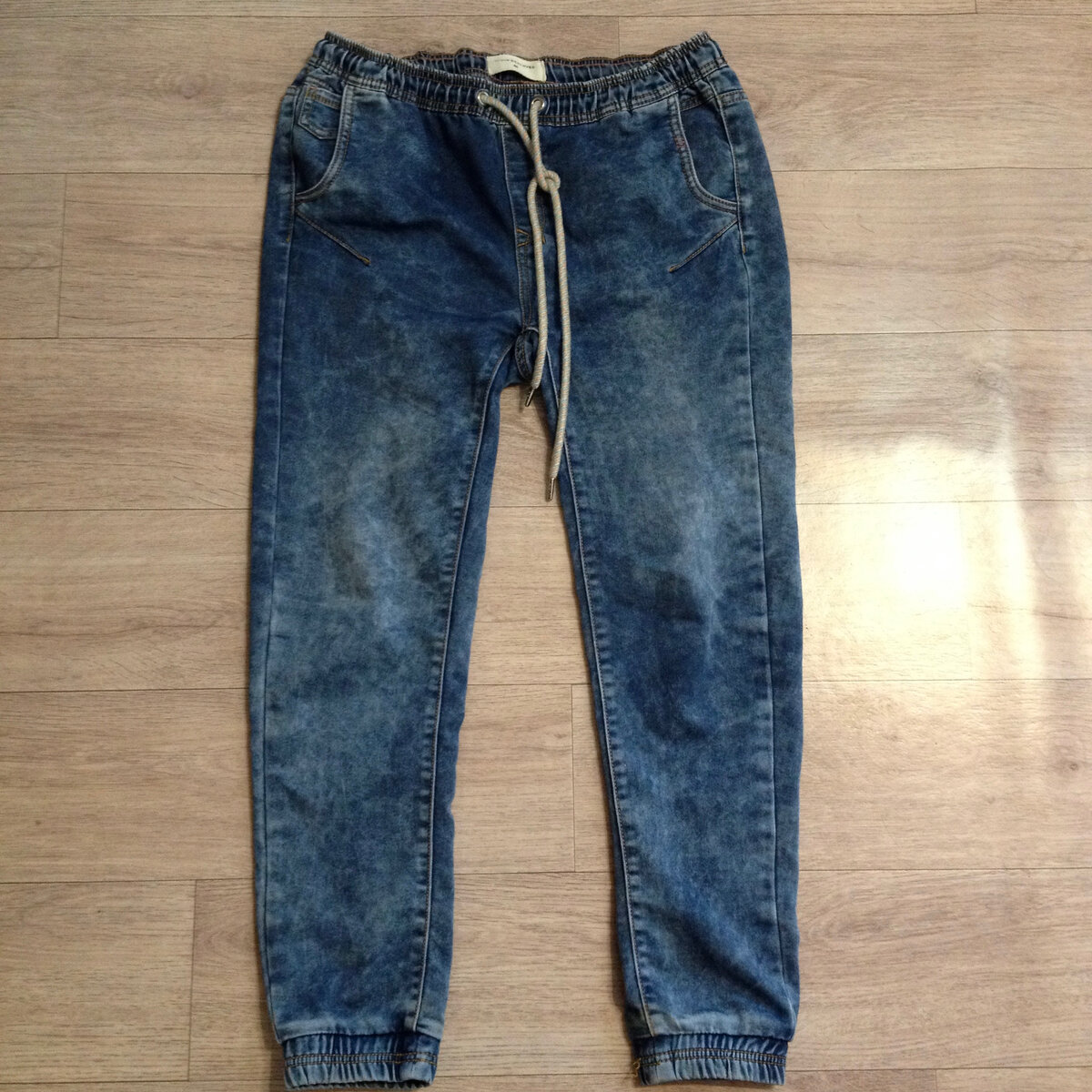 Джинсы Reserved Denim