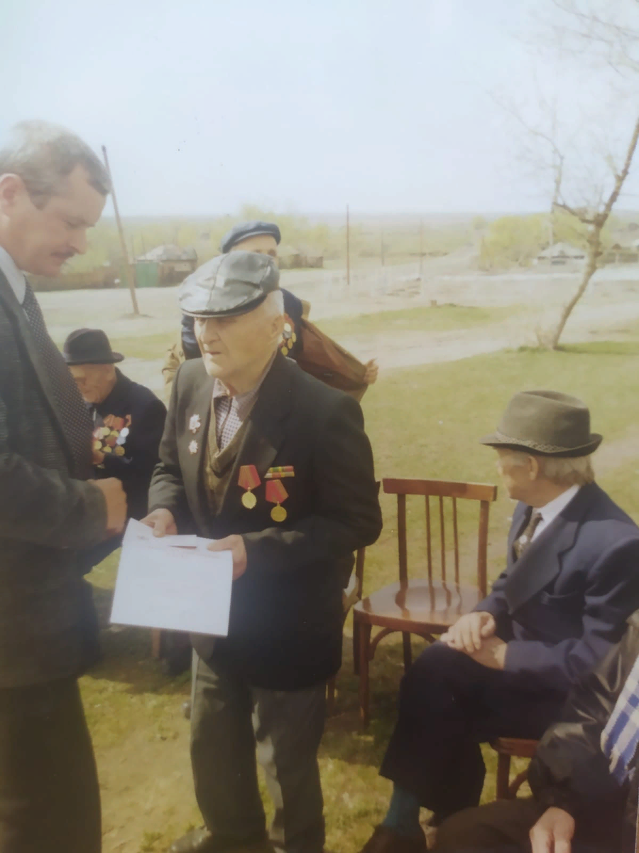 9 мая 2000 года