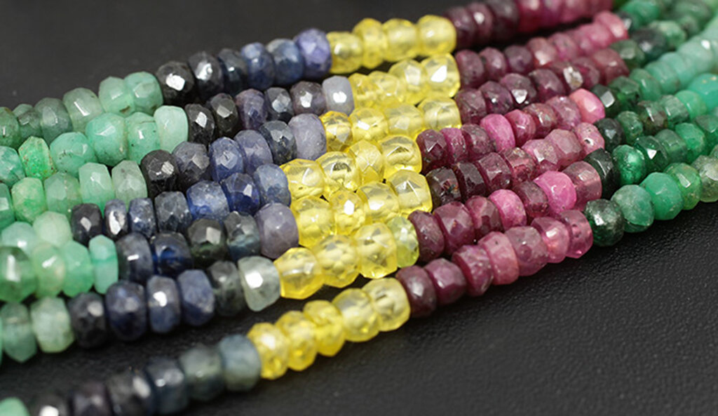 Корунды и бериллы