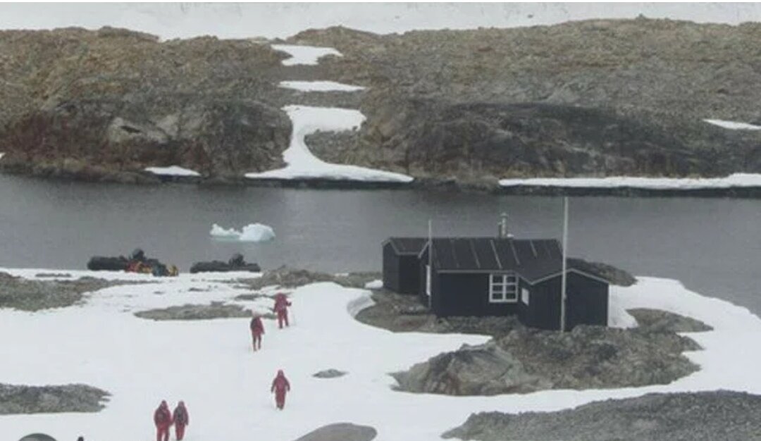 Антарктическая станция.