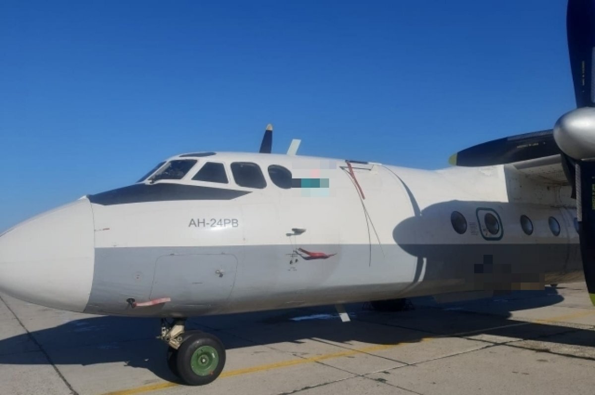    Самолет иркутской авиакомпании сел в аэропорту Читы с отказавшим двигателем