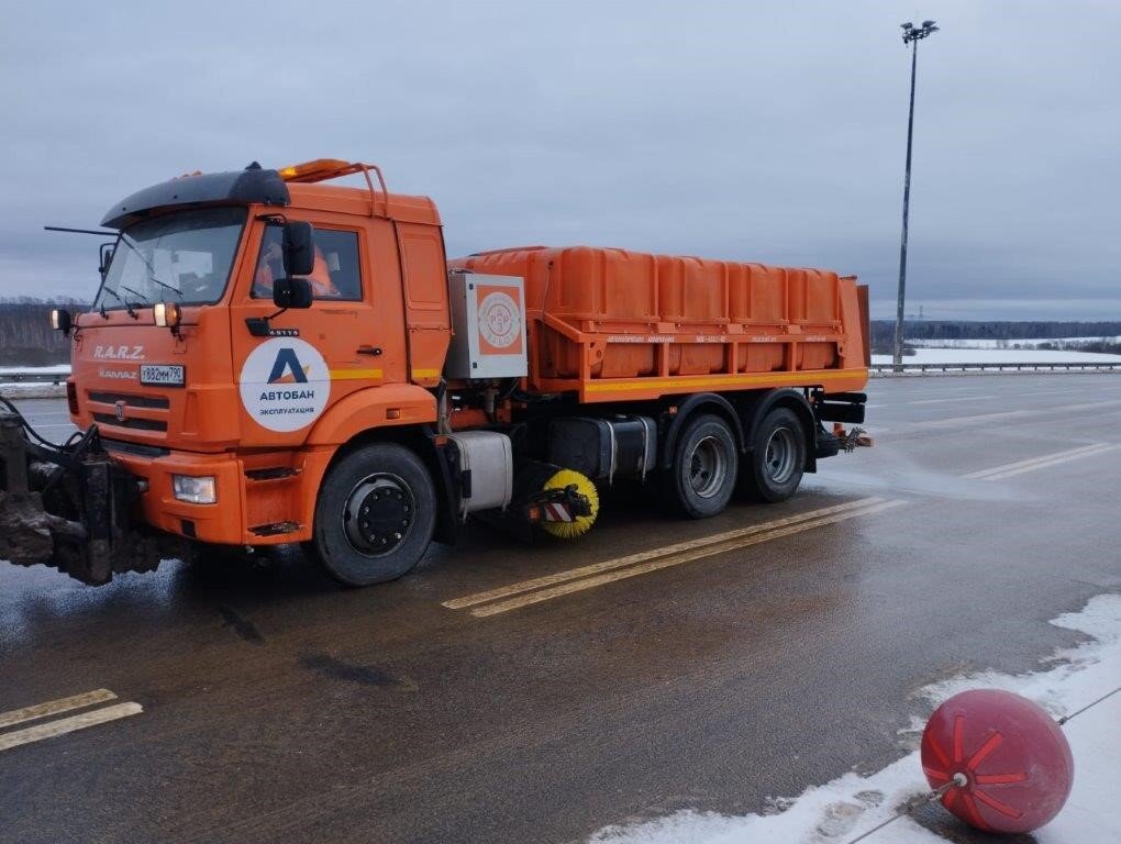 Дск автобан ао. Строительство автомобильных дорог. Автобан Холдинг. ДСК Автобан. Обработка дорог.