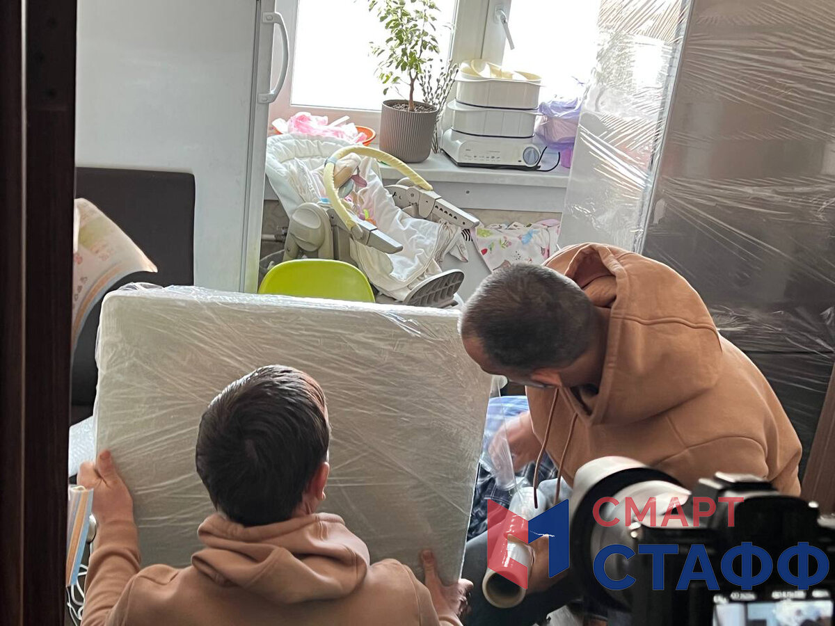 Процесс упаковки столешницы 