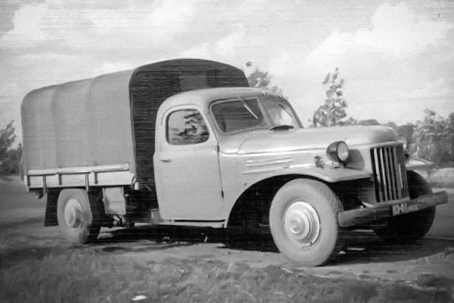     Как работал грузовик-молния из СССР