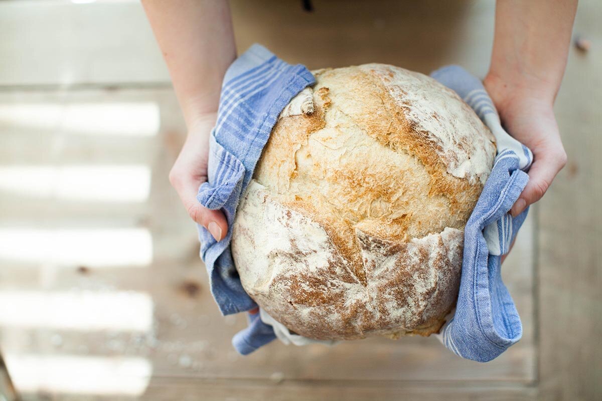 Научила невестку печь домашний хлеб, нечего пичкать сына магазинным