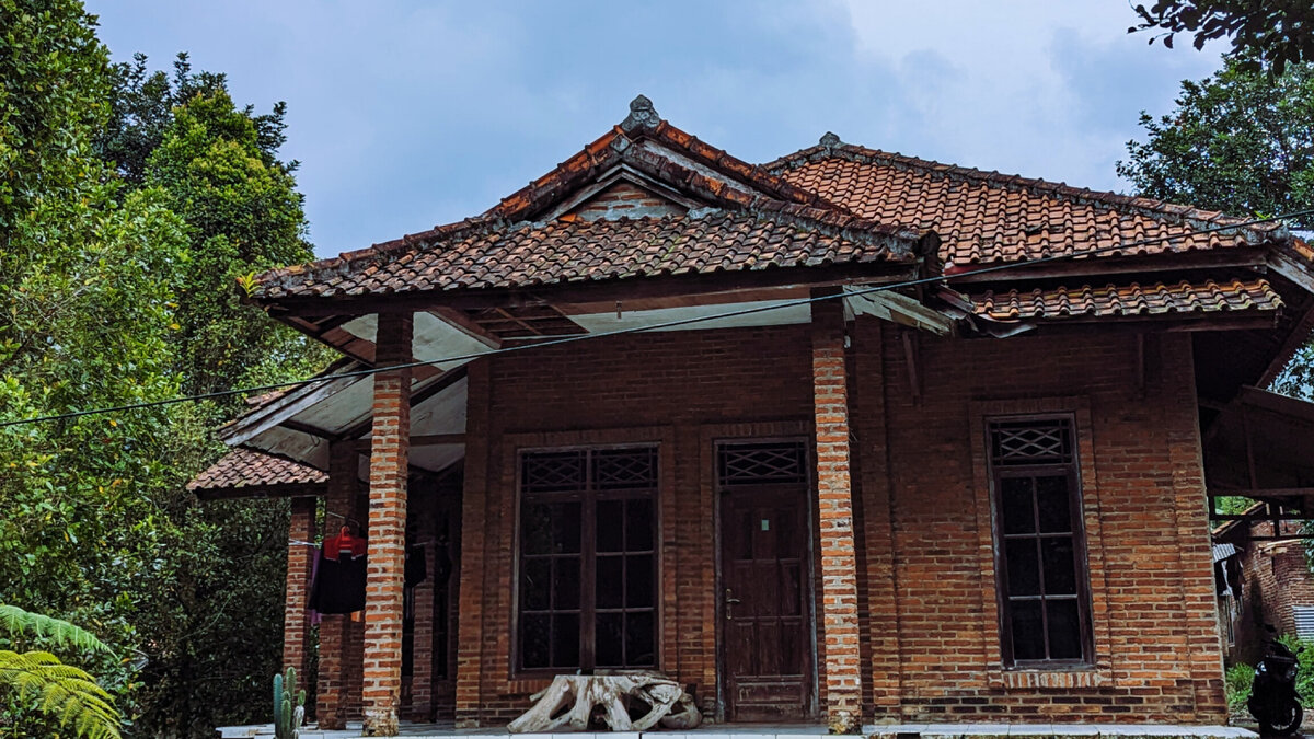 Дом, у которого мы припарковались