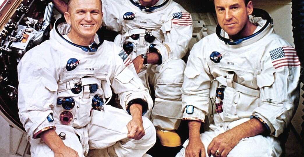 АПОЛЛОН-8. ВОЗВРАЩЕНИЕ Планета встречает своих парней