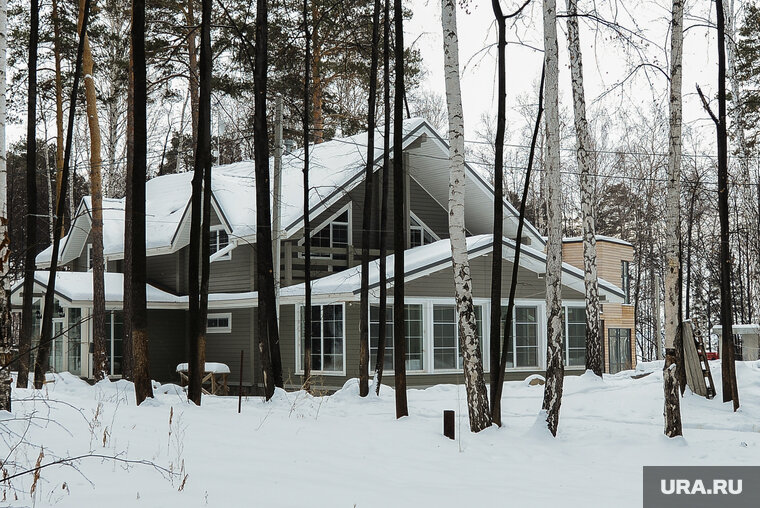    В коттеджном поселке Нового Уренгоя продаются дома за 30 миллионов