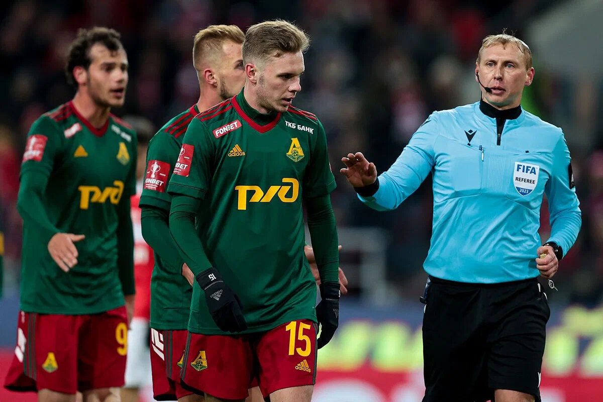 Судья Иванов - лучший судья нашей Галактики