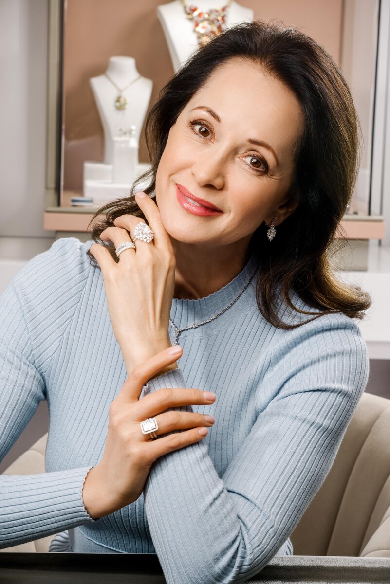    Ольга Кабо в украшениях Roberto BravoФотограф: Дарья Орлова