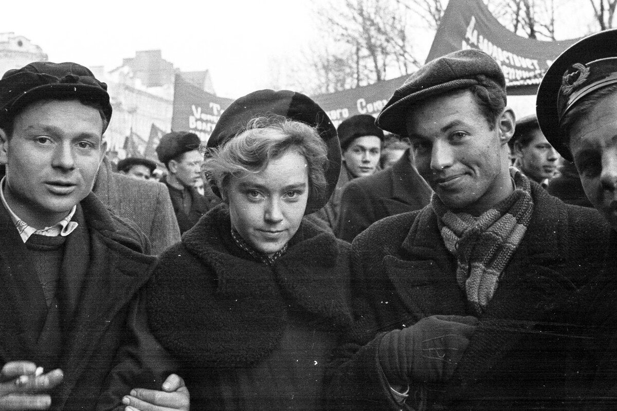 Советские люди. Советские люди 50-х годов. Лица советских людей. Послевоенные студенты.