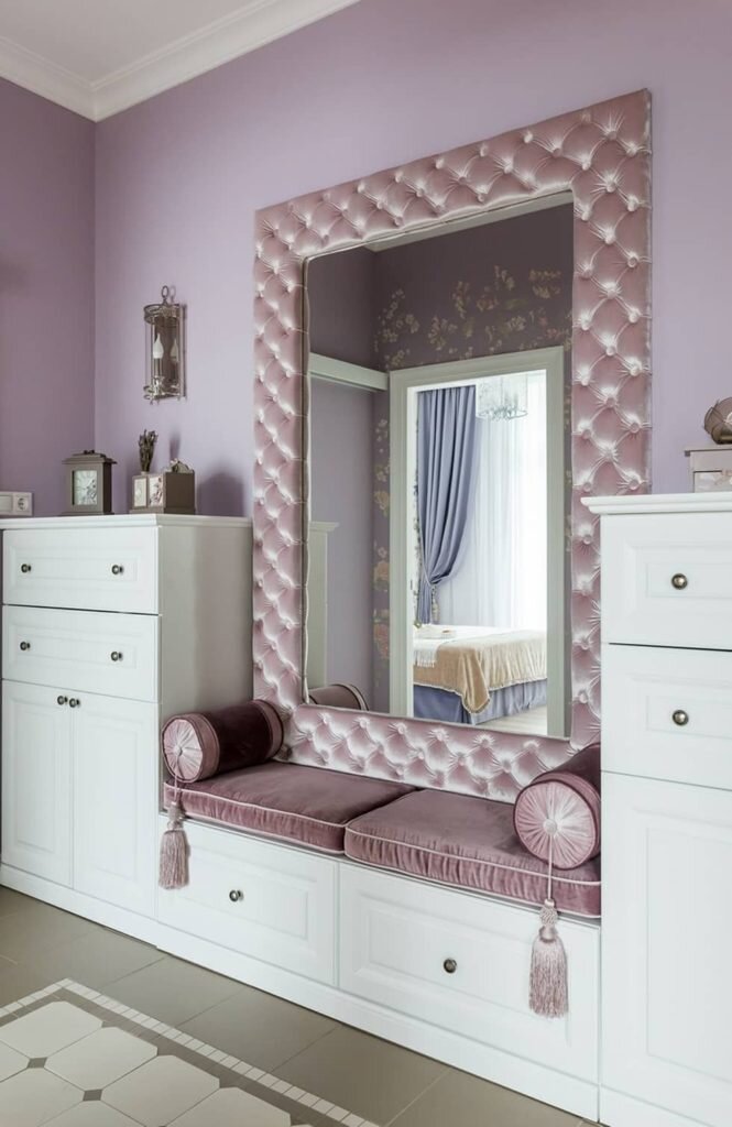 Прованс, гламур,шеби-шик... Романтичный интерьер "на любителя" в сталинке 55 кв.м.