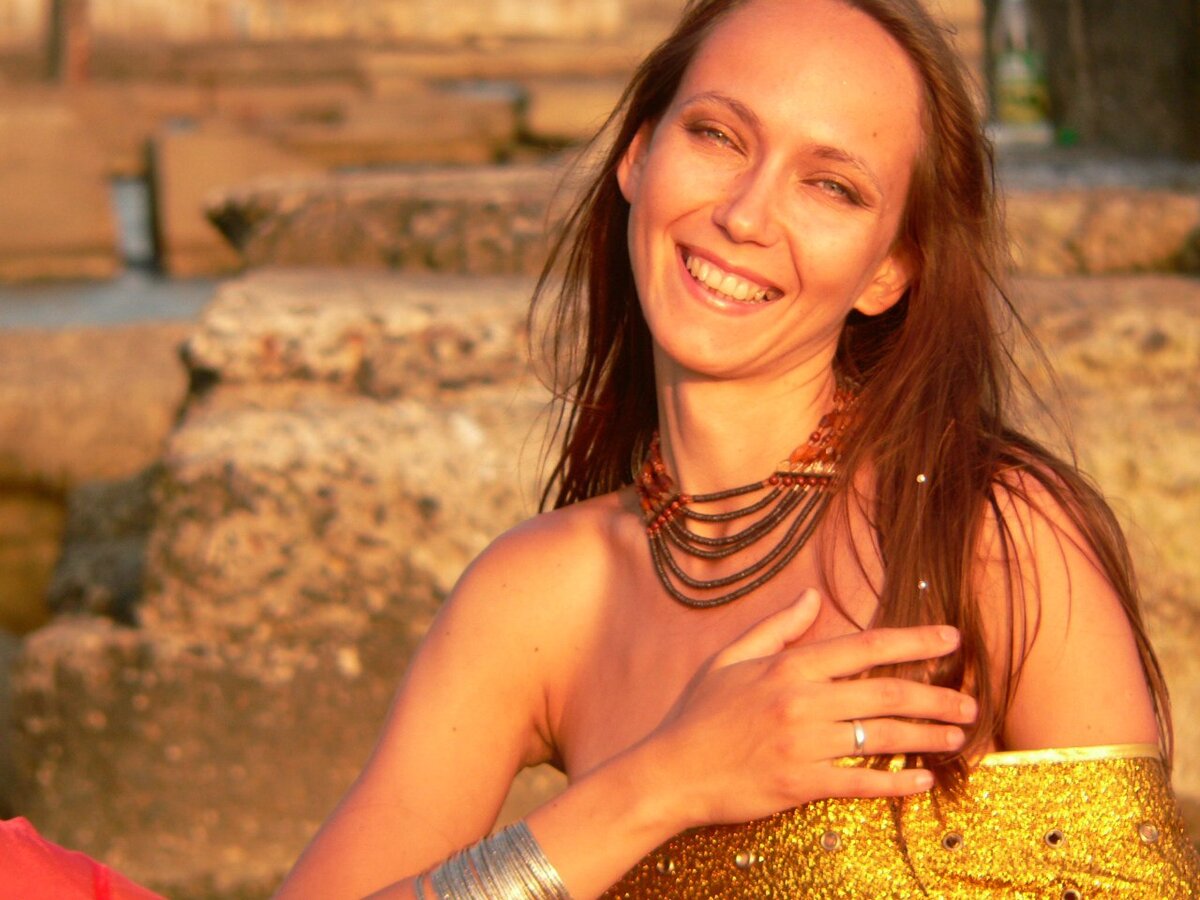 Он даже умудрялся запечатлеть мою улыбку. 