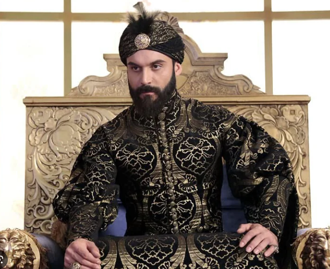 https://dzen.ru/media/id/5b10e98f48c85e2421e05394/pochemu-sultan-moego-serdca-provalilsia-v-turcii-5c6979b259bb7100af15c384