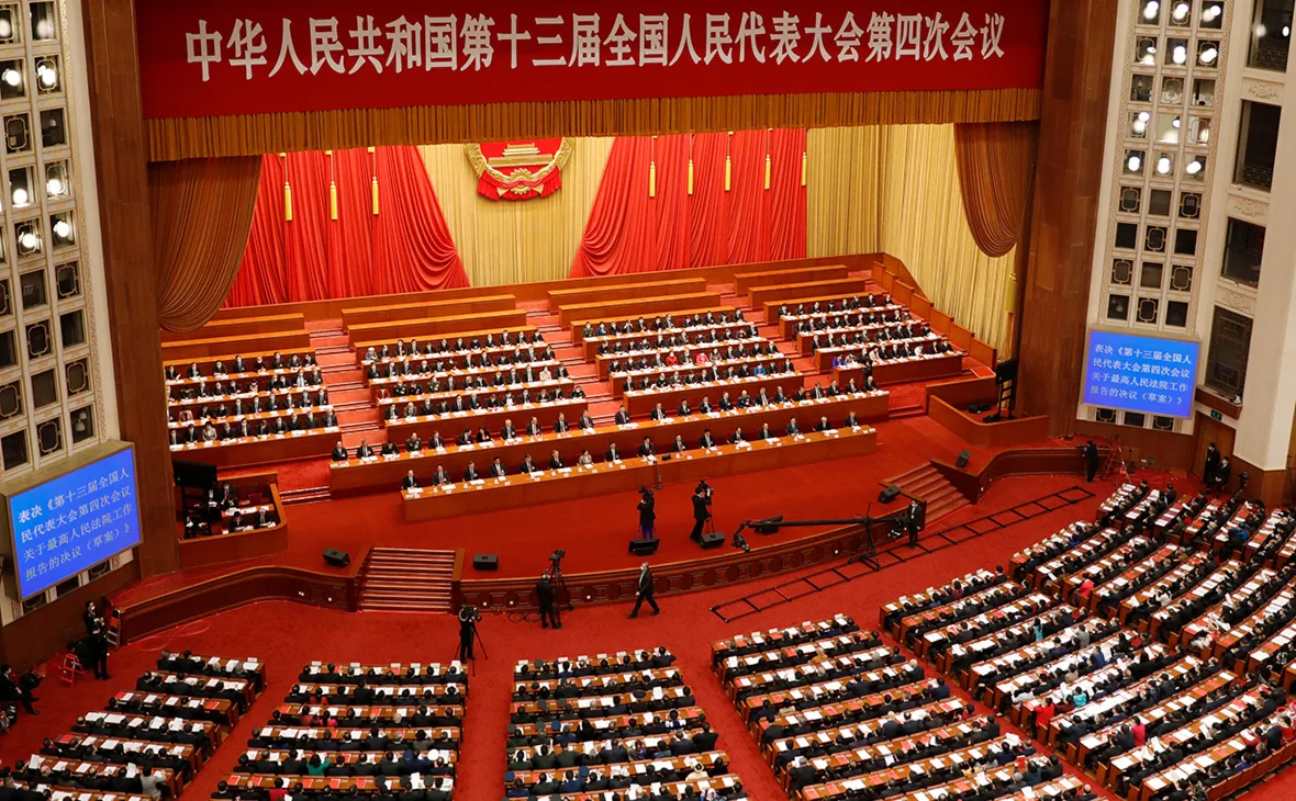 На съезде Всекитайского собрания народных представителей одобрили план укрепления независимости КНР в технологической сфере.  https://yandex.ru/search
