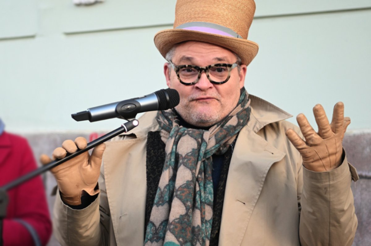 «Я на 6 домов заработал. А вы?». Историк Васильев продолжает удивлять ...