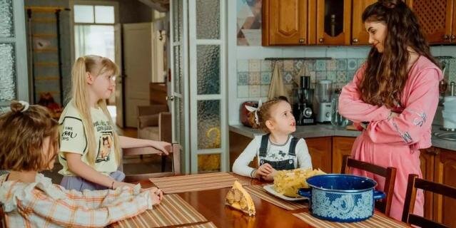    Новые папины дочки на новой кухне.СТС/START