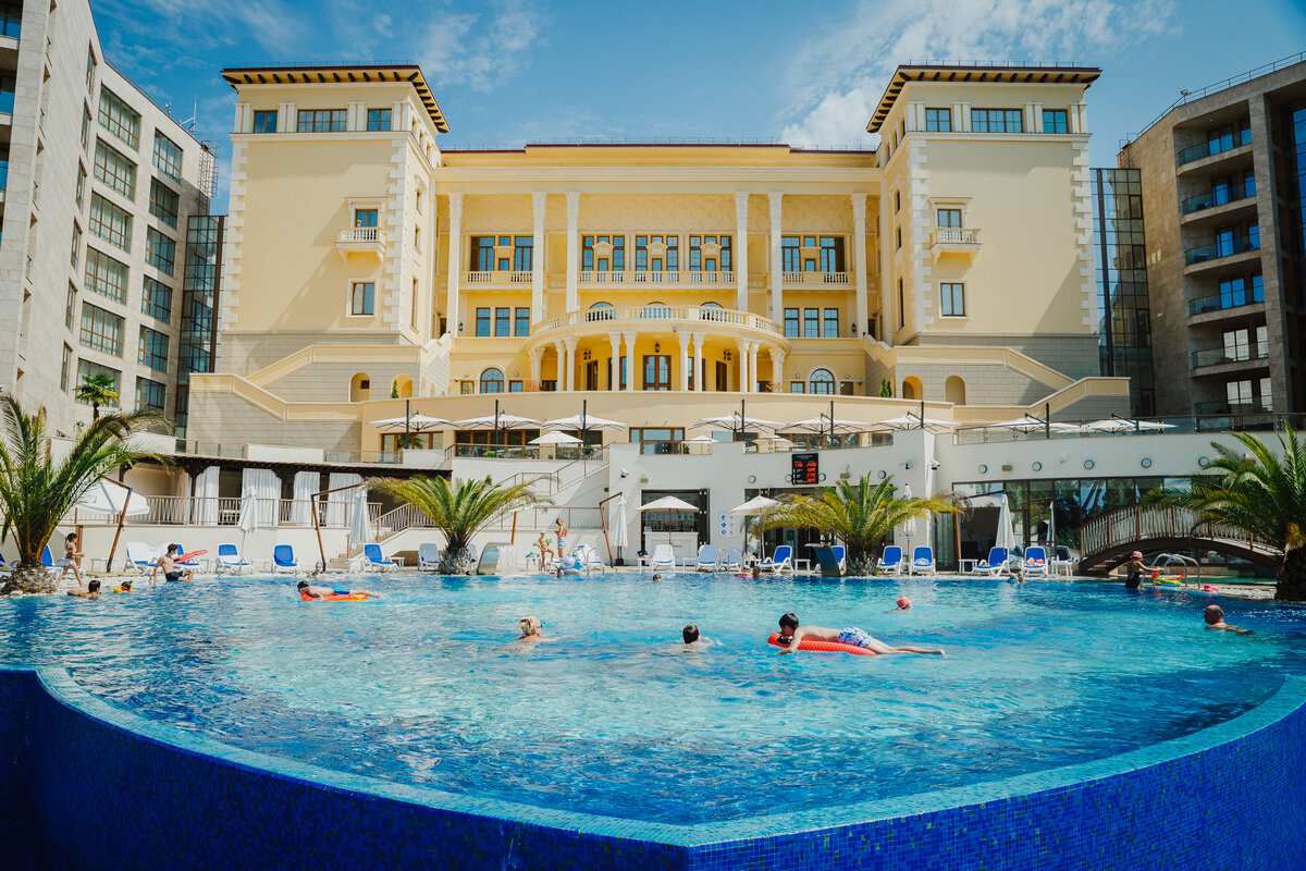 отель Swissotel Resort