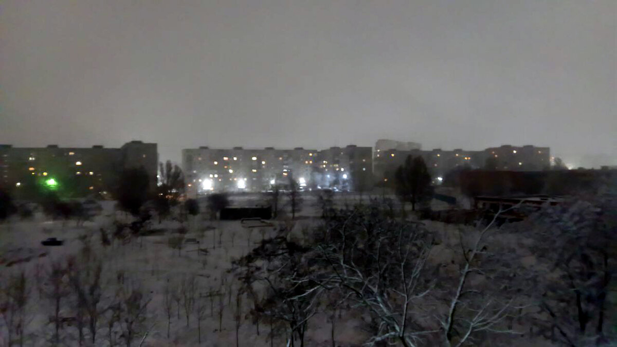 30.03.2023. Мариуполь. Выпал снег.