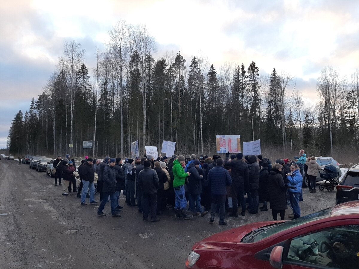 Вам нет никакой веры»: жители Университетской улицы в Петрозаводске требуют  избавить их от колонн грузовиков | Столица на Онего - новости Петрозаводска  и Карелии | Дзен