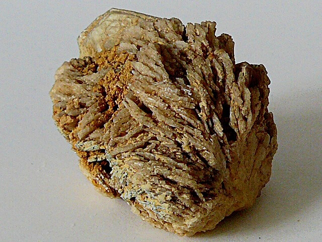 КЛЕВЕЛАНДИТ С ЛЕПИДОЛИТОМ, копь Мокруша, 1967г.