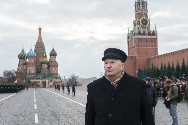    "Если будет война, то победим, и каждый получит по заслугам". Памяти Владимира Жириновского