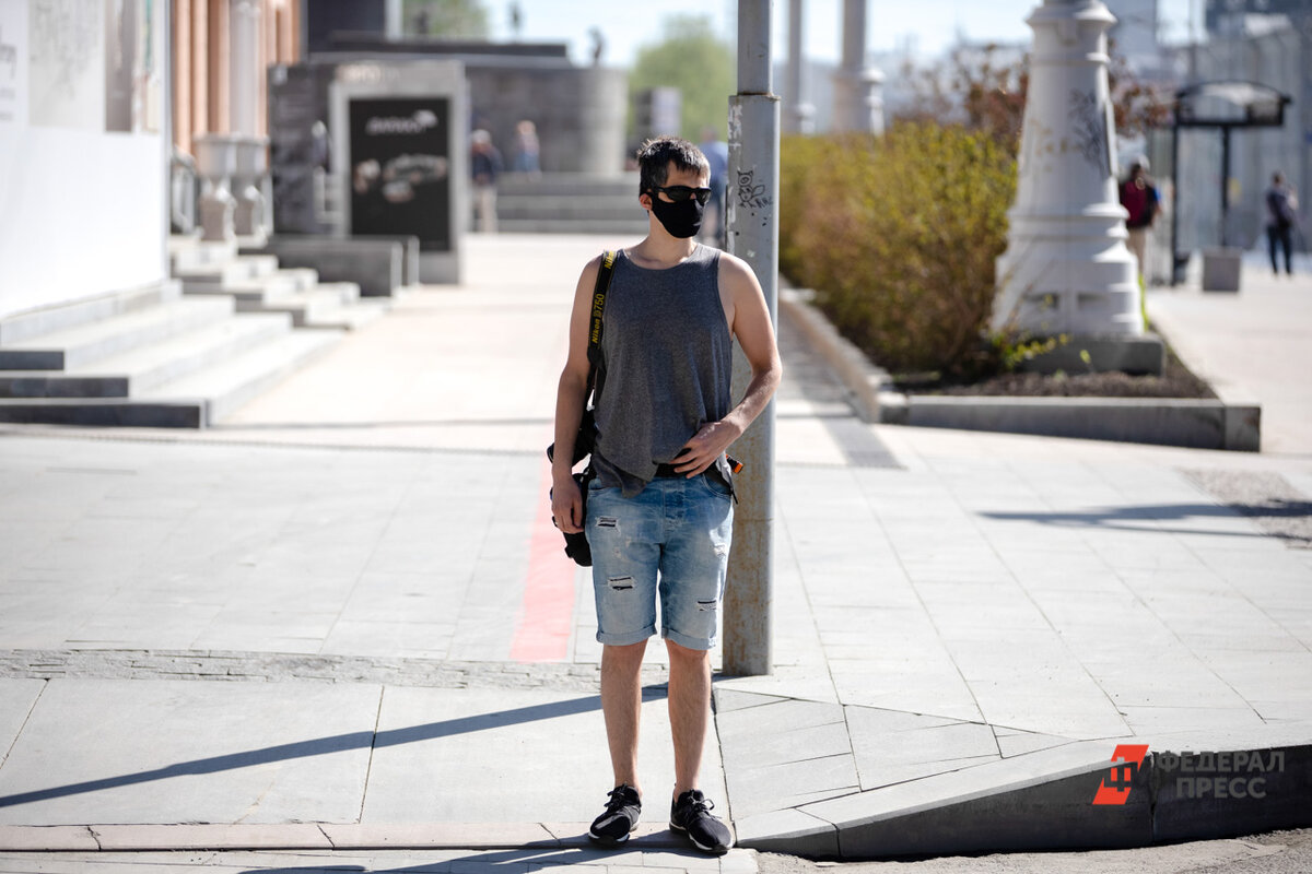 Казахстанцы отличают сбежавших из России по одежке: «Ходят в футболках и шортах».  Фото: ФедералПресс / Евгений Поторочин