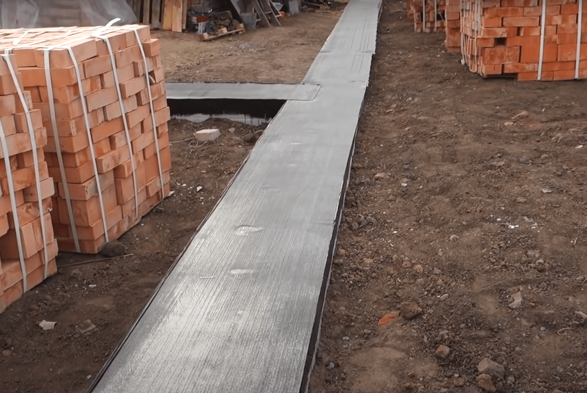 Самая надежная гидроизоляция фундамента своими руками быстро и просто | Гидроизоляция кровли и обрешетка под металлочерепицу