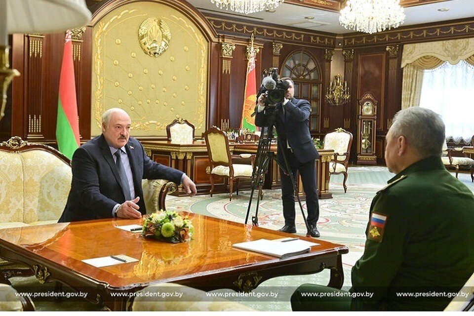     Лукашенко сказал Шойгу, что расслабляться не следует. Фото: president.gov.by