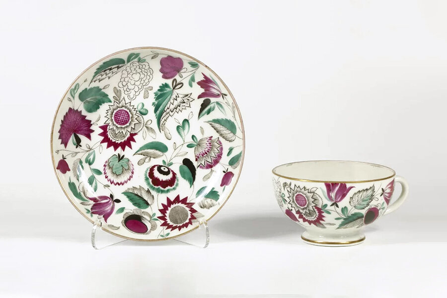 Чайная пара из сервиза «Майский», 1926 год, ГФЗ. Автор Сергей Васильевич Чехонин