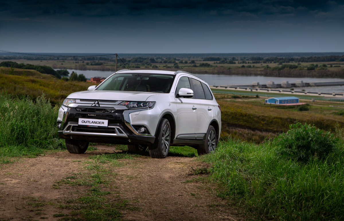    Mitsubishi Outlanderautowp.ru