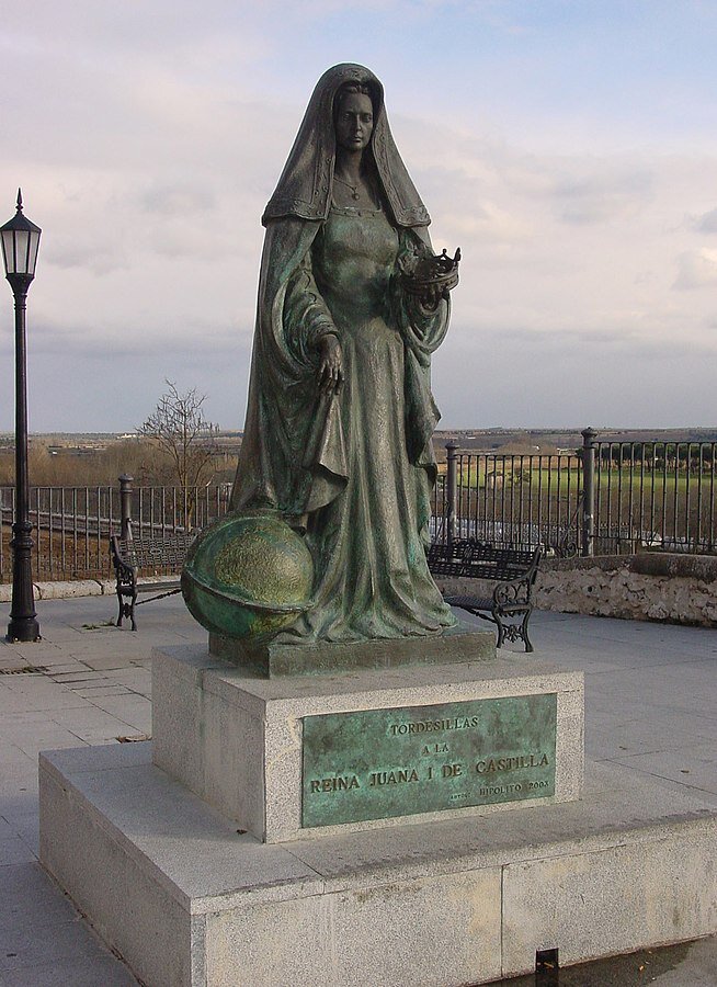 Juana I de Castilla, фото отсюда: https://commons.wikimedia.org/wiki/File:Tordesillas_reinajuana_lou.JPG