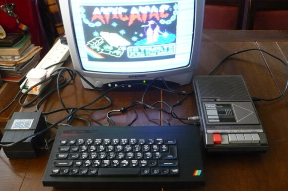 Фирменный Sinclair ZX-Spectrum 48K