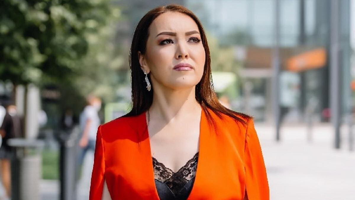    Жулдызай Дуйсенбиева:instagram.com/zhuldizay_duisenbieva