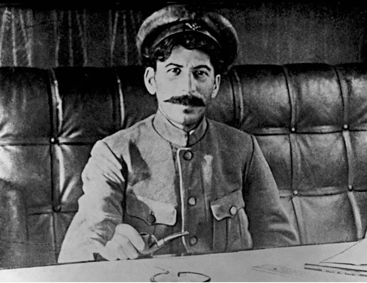 Сталин Иосиф Виссарионович (1879—1953