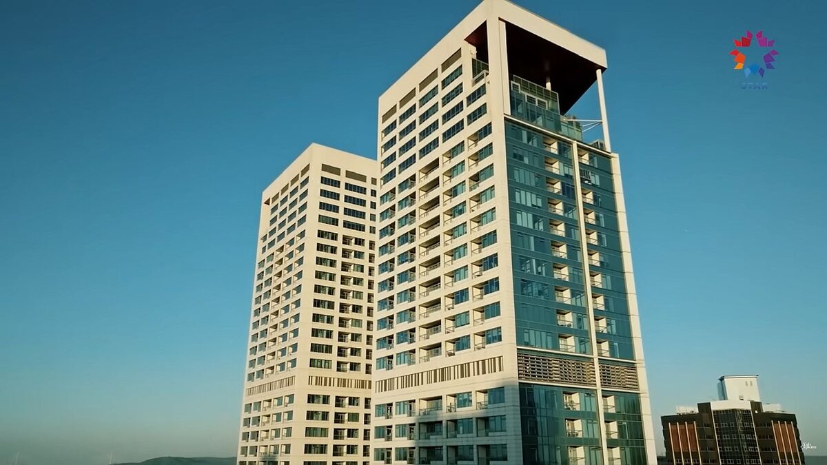 Комплекс Maslak 42. Кадр из сериала «Зимородок», Турция, 2022 год