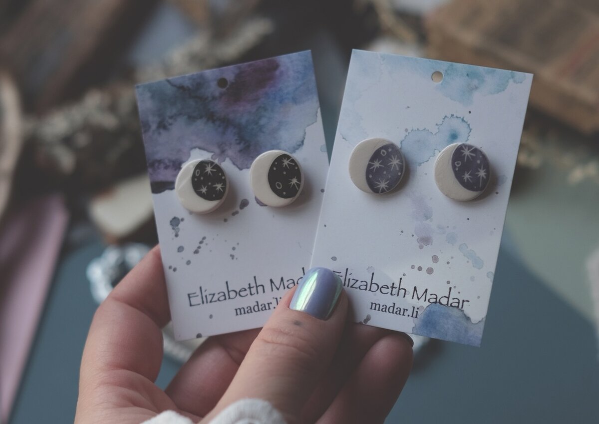 Серьги-гвоздики Луны, Elizabeth Madar