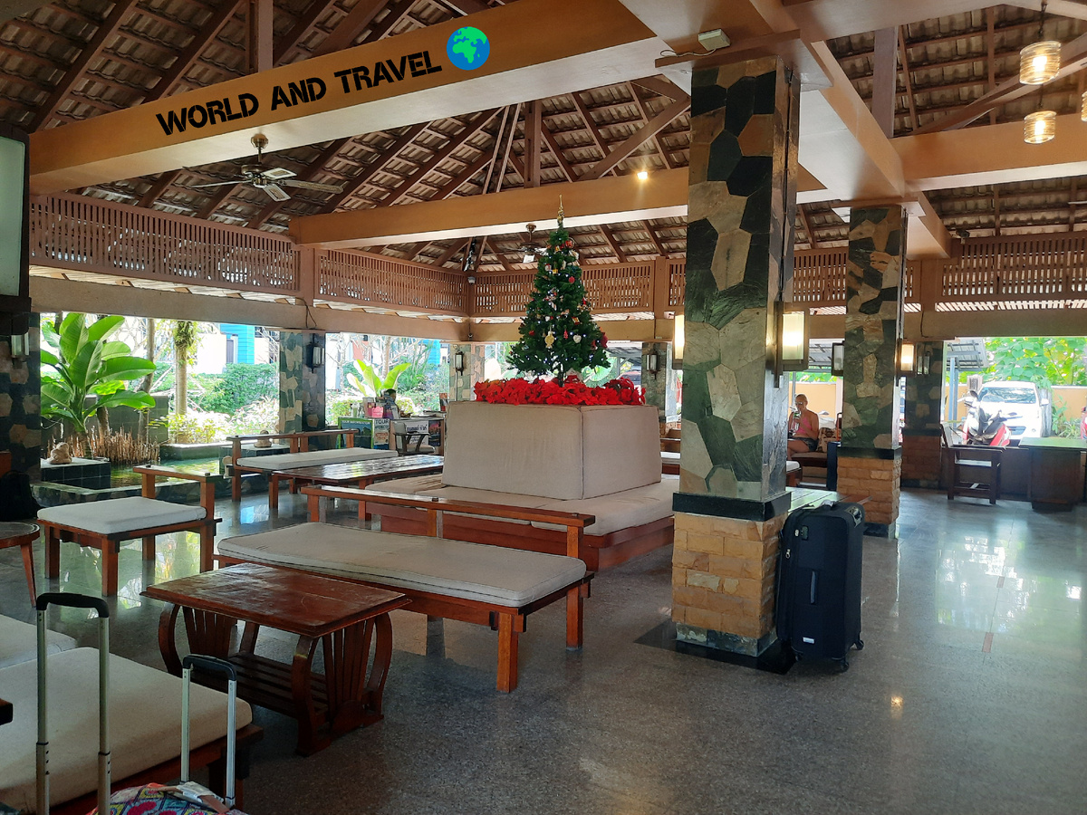 Фото из личного архива: Ресепшен отеля.