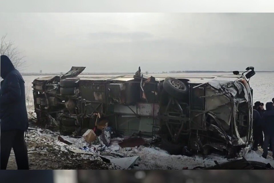     По предварительной информации от МЧС по республике Ингушетия, в автоаварии пострадали 14 человек. Фото: стоп-кадр