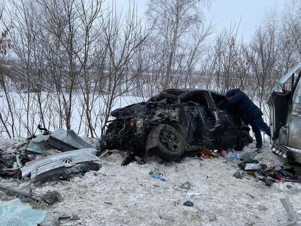     В связи с непогодой полицейские напомнили автомобилистам правила безопасности.  ГУ МВД России по Самарской области