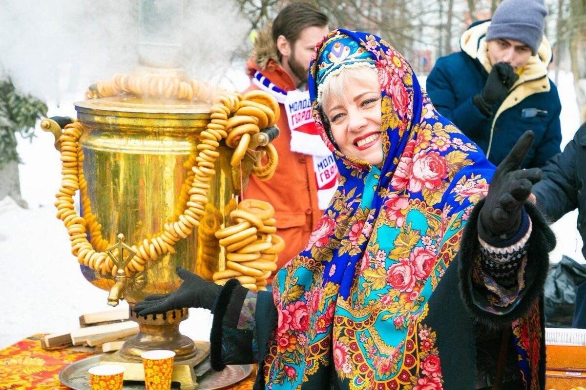 Масленица блины на улице
