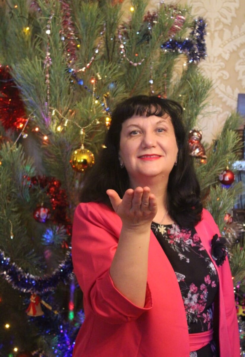 Я 1 января 2023 года. Посылаю вам счастья и красоты.