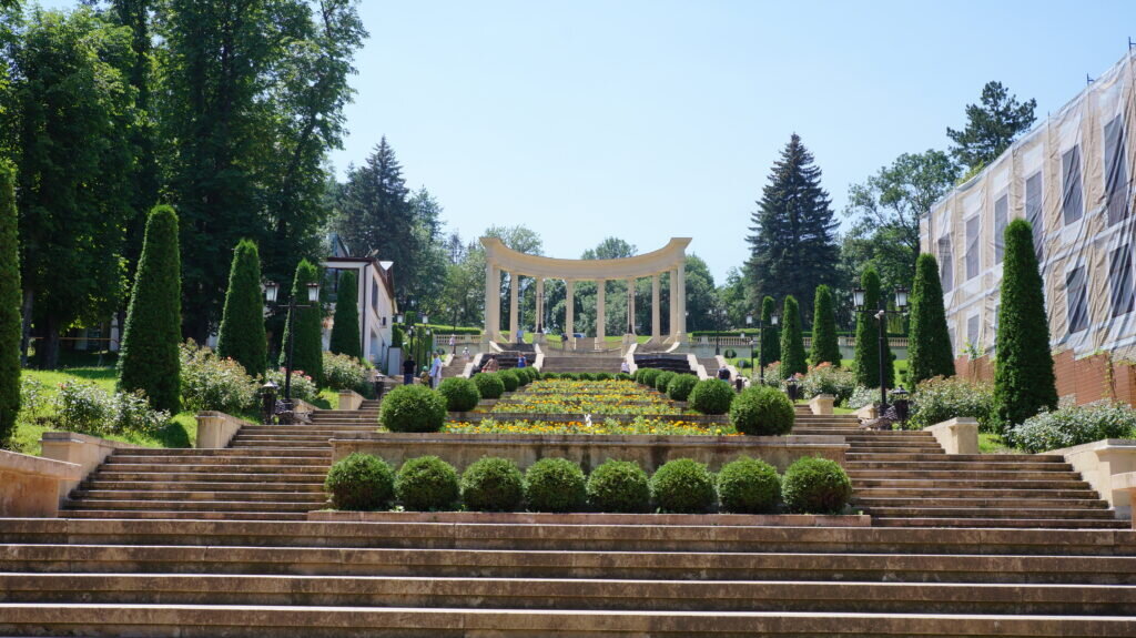 Каскадная лестница в Кисловодске