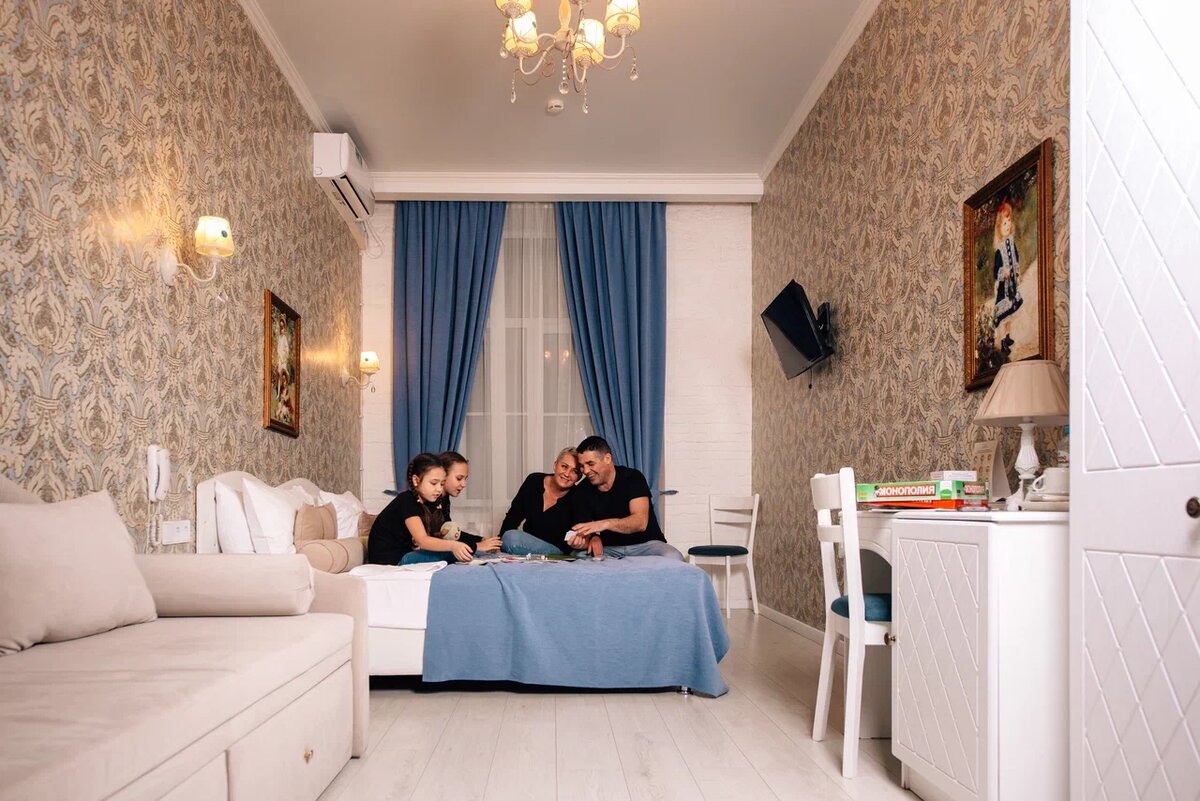 Фото номера категории "бизнес" в отеле Catherine Art Hotel