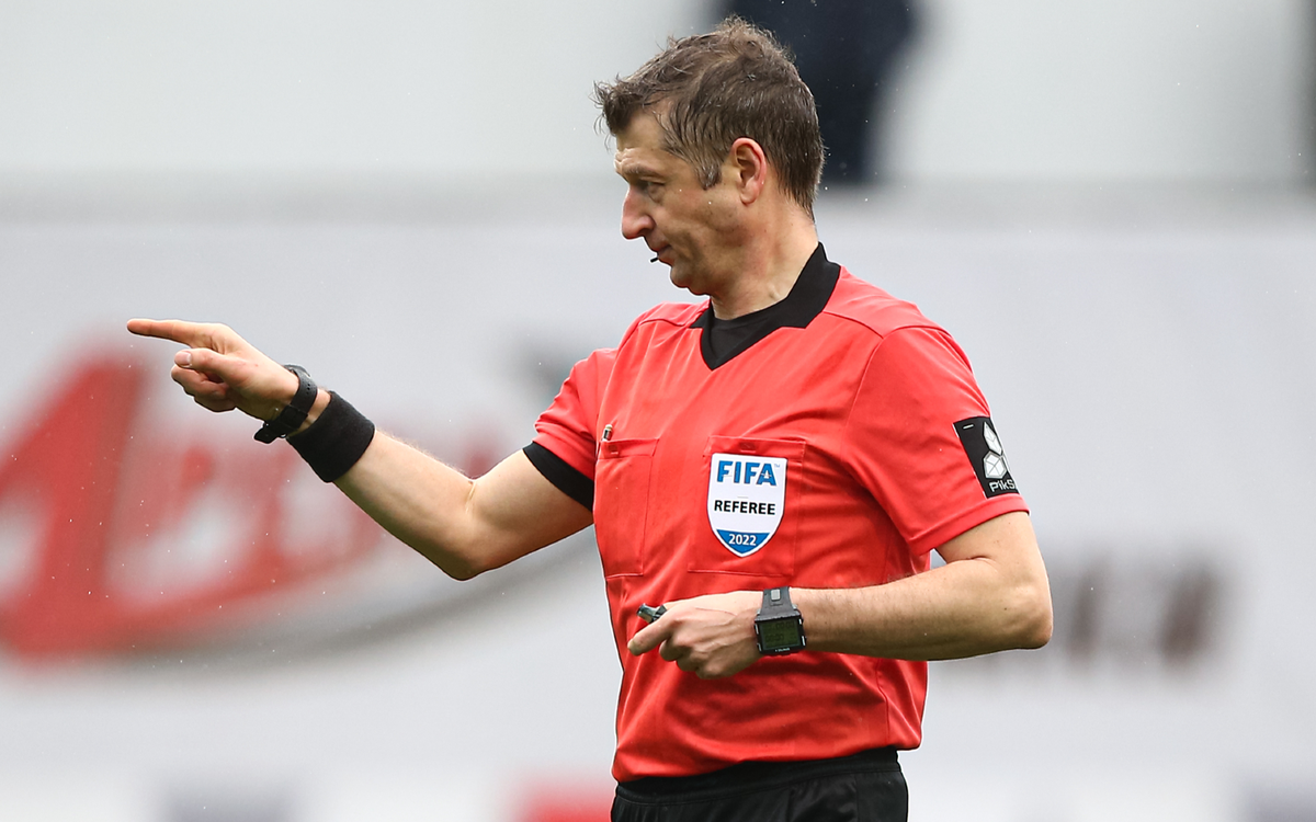 Дорога в футбол закрыта: арбитр Матюнин отозвал свой странный иск ...