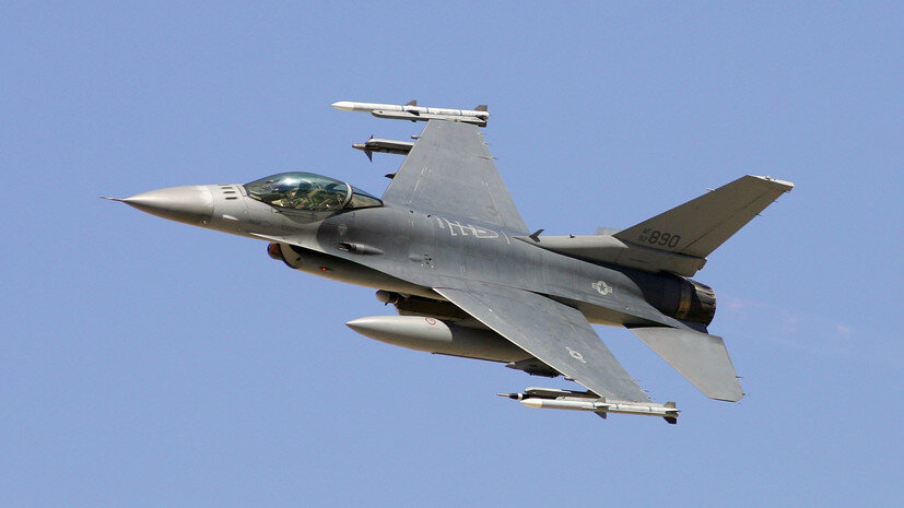     Истребитель F-16 Gettyimages.ru Ethan Miller