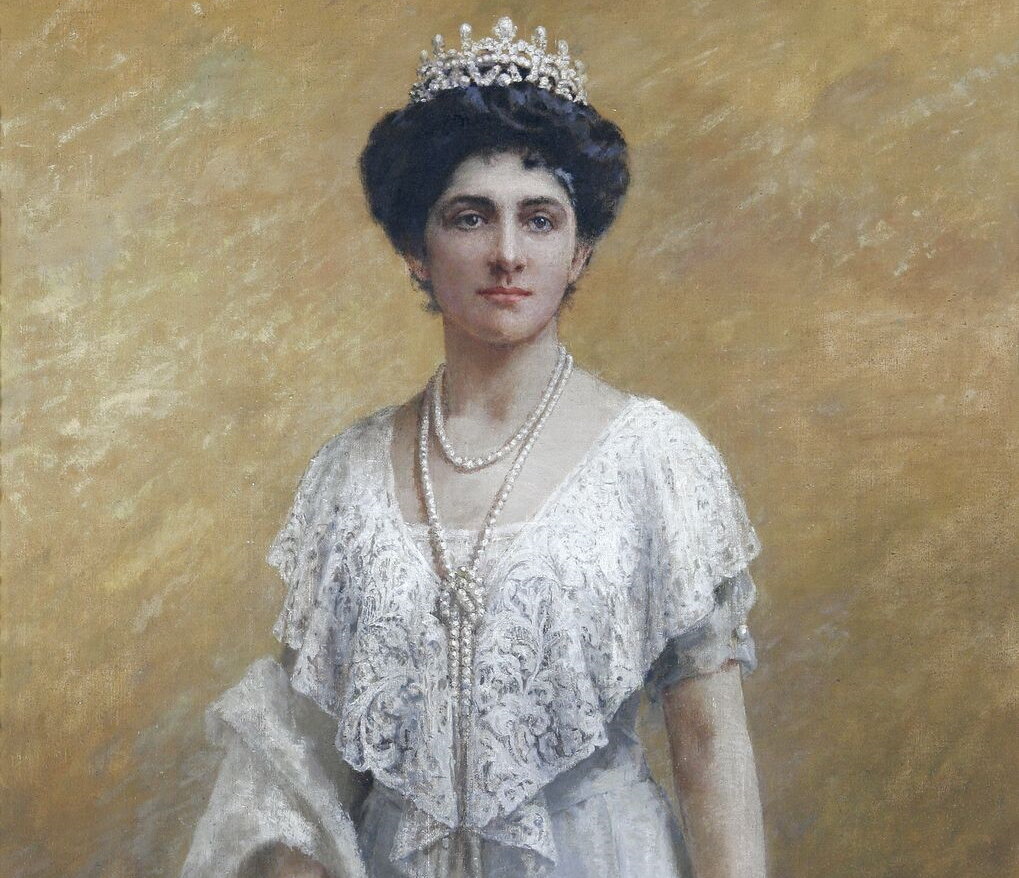Эдуардо Тофано «Портрет королевы Италии Елены Черногорской» (фрагмент)