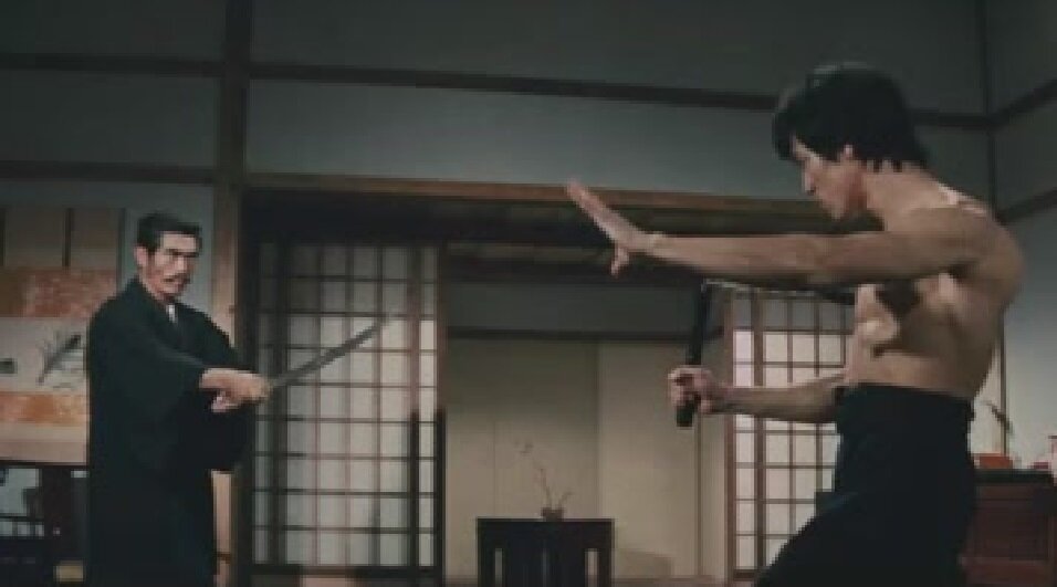                                                  Сцена из фильма "Кулак ярости"